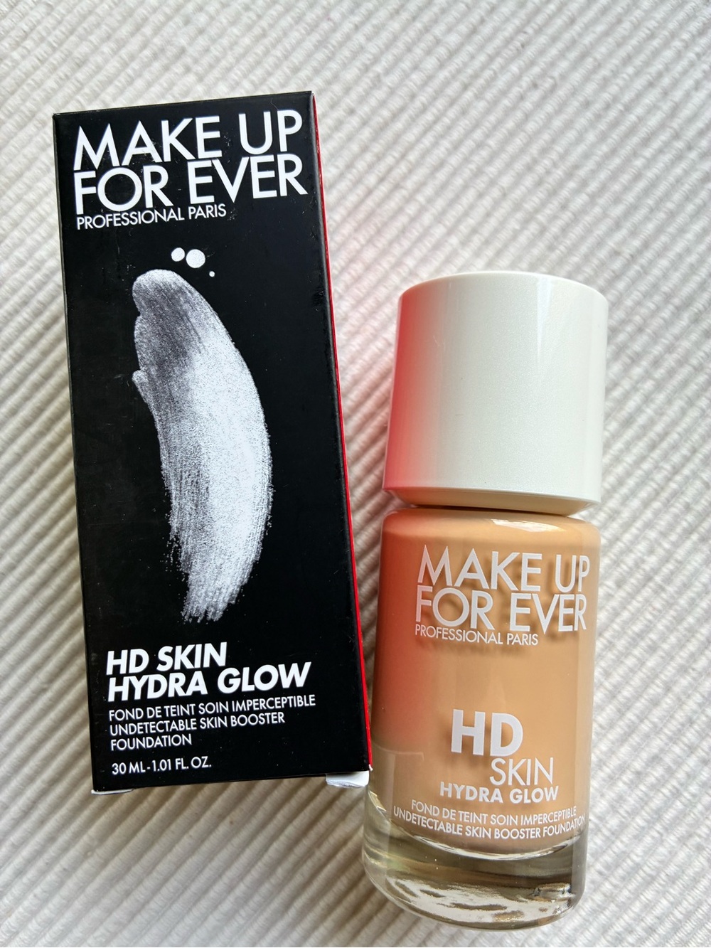 MAKE UP FOR EVER  HD Skin Hydra Glow Hydrating Foundation w/Hyaluronic Acid 1Y08